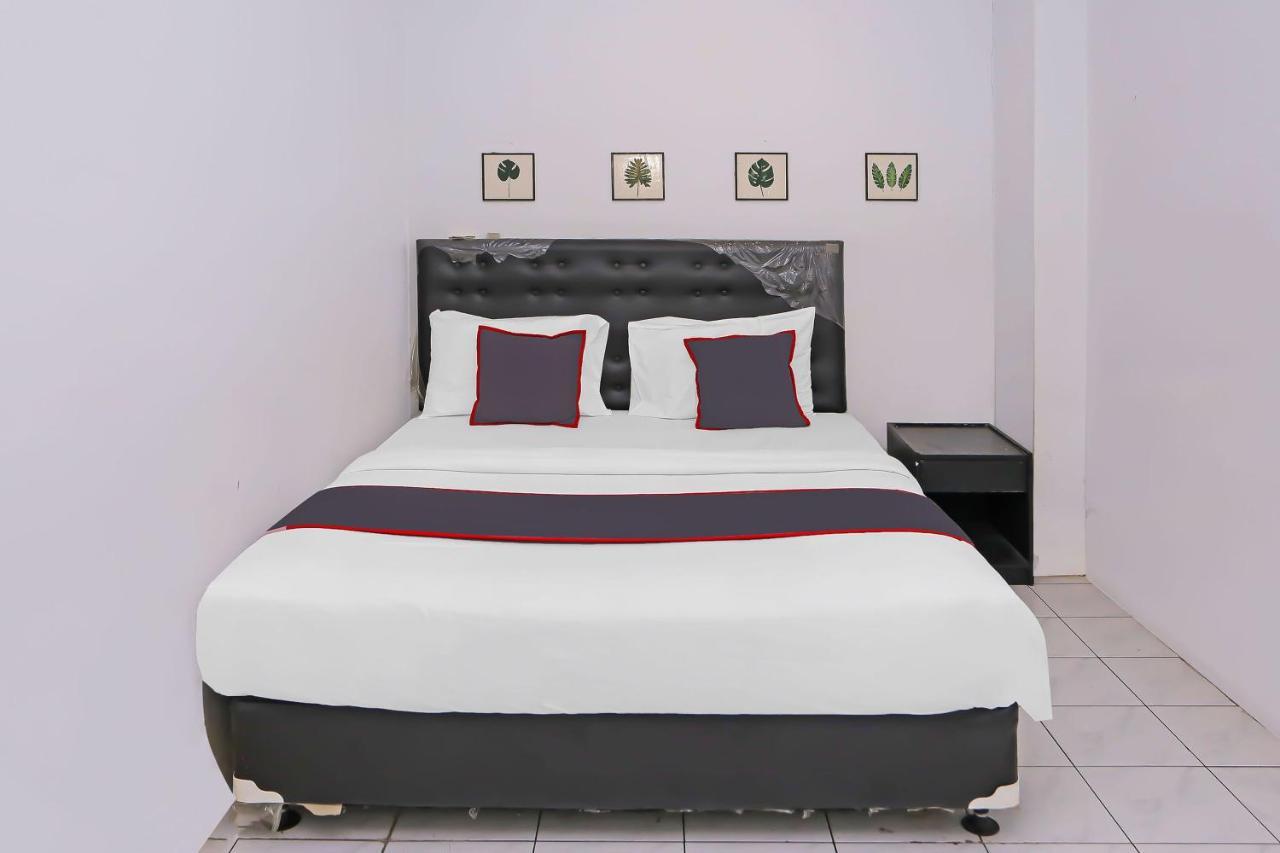 جاكرتا Collection O 92739 Hotel Pintu Besar المظهر الخارجي الصورة