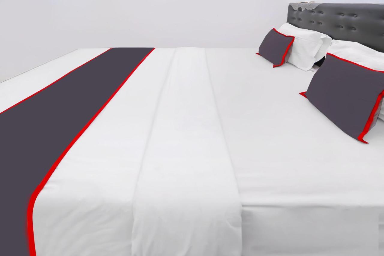 جاكرتا Collection O 92739 Hotel Pintu Besar المظهر الخارجي الصورة