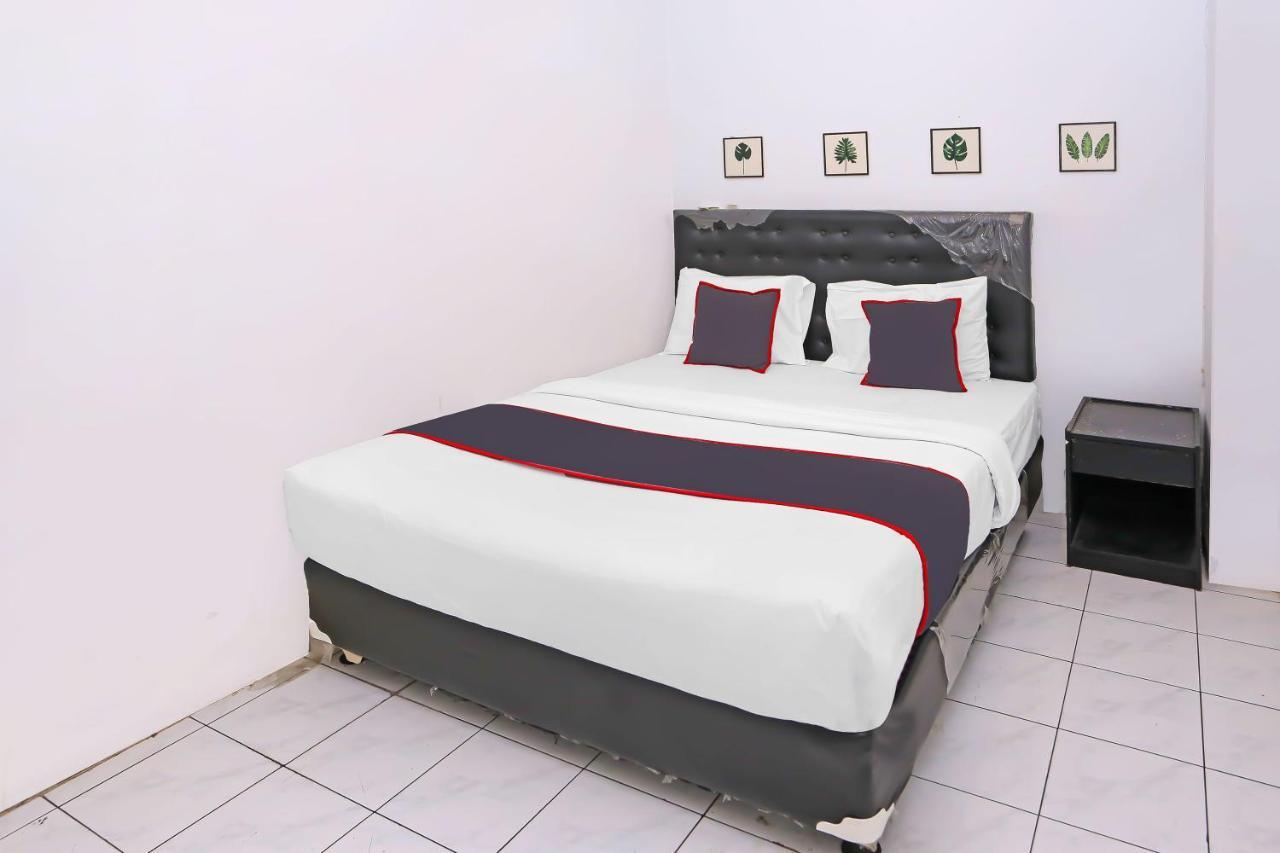 جاكرتا Collection O 92739 Hotel Pintu Besar المظهر الخارجي الصورة