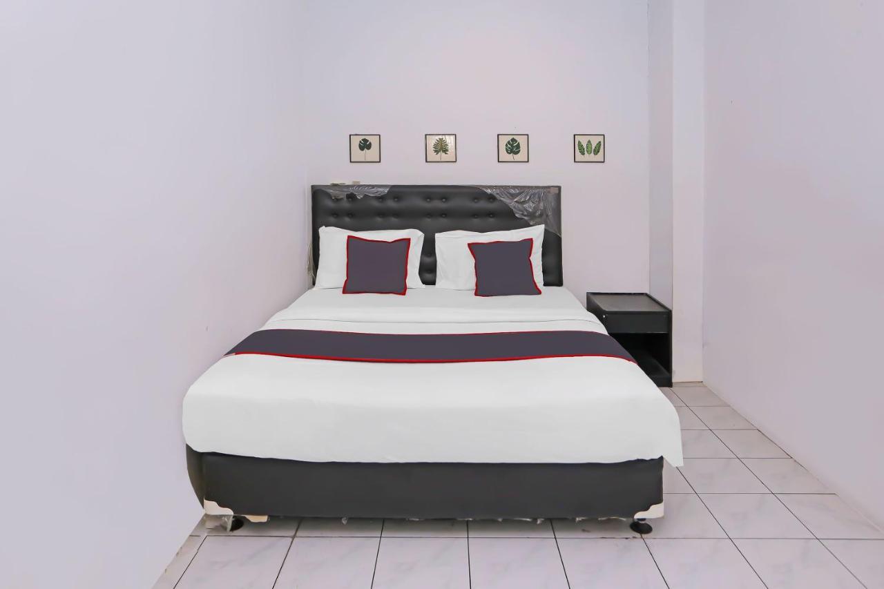 جاكرتا Collection O 92739 Hotel Pintu Besar المظهر الخارجي الصورة