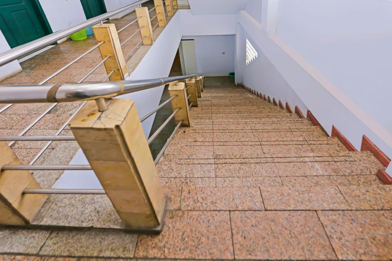 جاكرتا Collection O 92739 Hotel Pintu Besar المظهر الخارجي الصورة