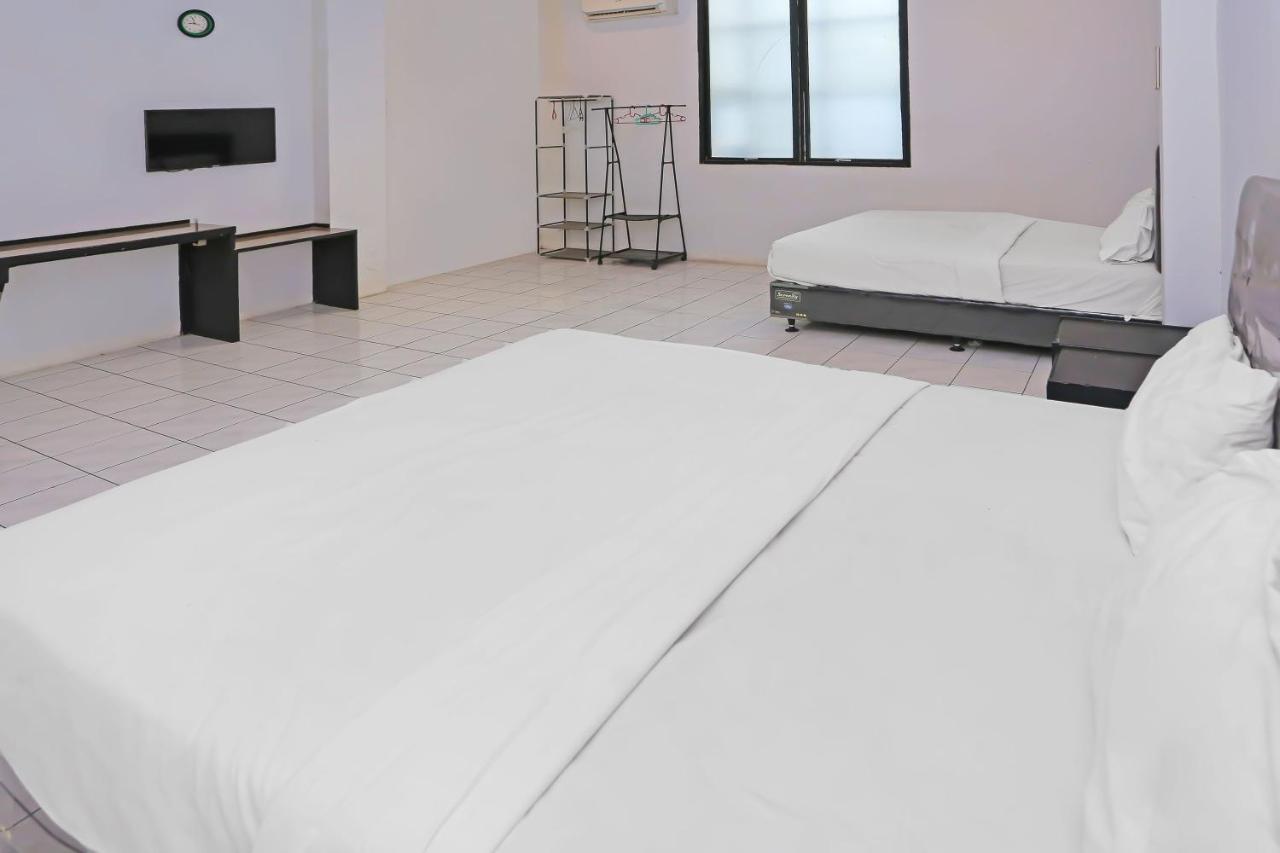 جاكرتا Collection O 92739 Hotel Pintu Besar المظهر الخارجي الصورة